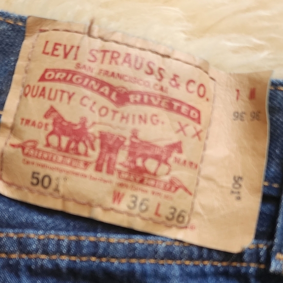 Men's 501 Button Fly Original Denim Jeans - Picture 6 of 13